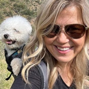 Meet your Posher, Julie